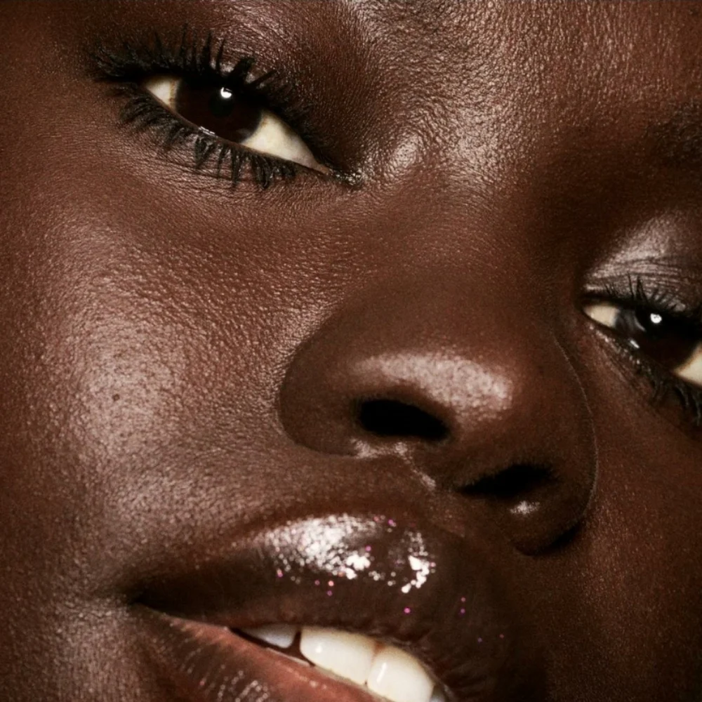 FENTY BEAUTY HELLA THICC VOLUMIZING MASCARA.